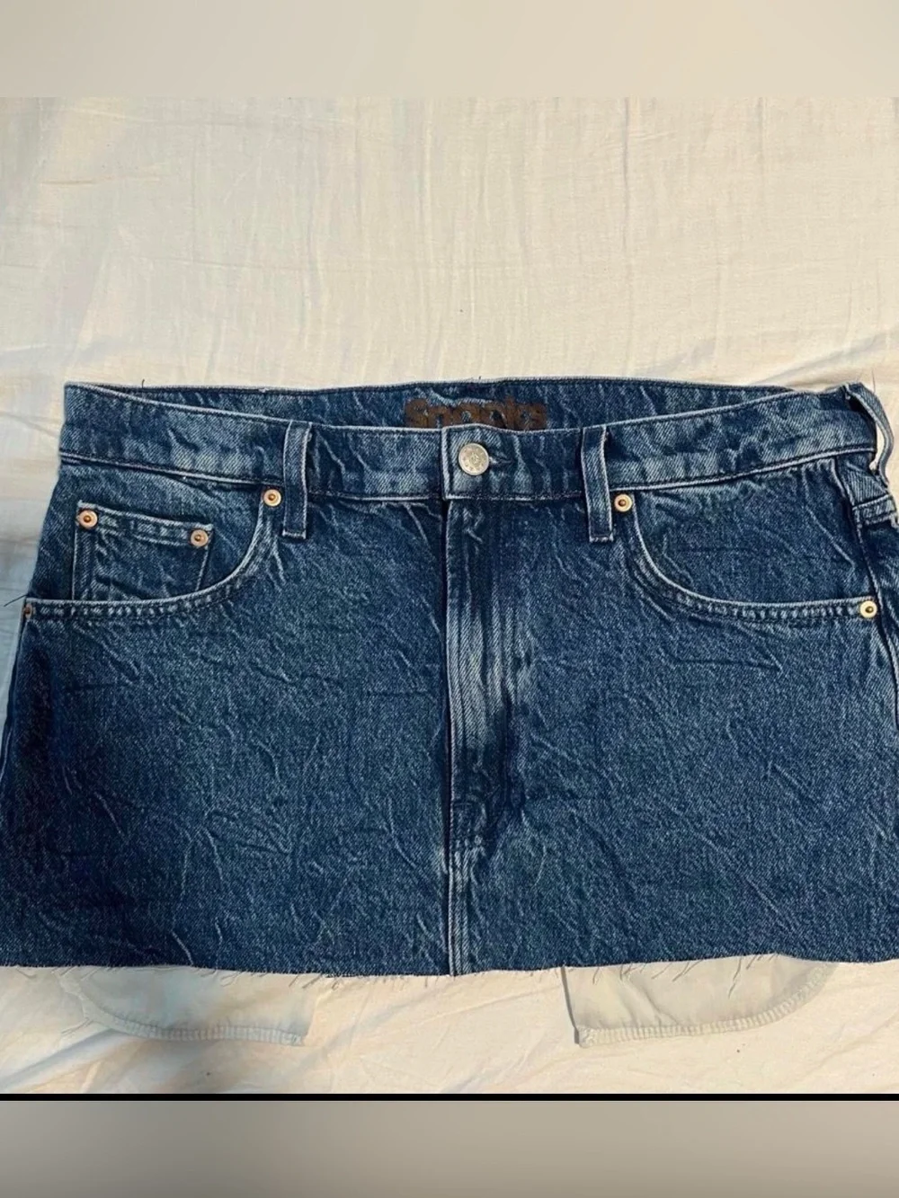 MOTHER SNACKS! The Fun Dip Micro Cut Denim Mini Skirt 31 Raw Hem Exposed Pockets